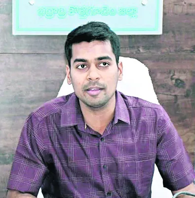 కలెక్టర్గా అనుదీప్ దురిశెట్టి
