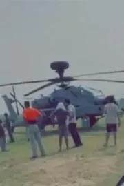 Air Force Chopper Makes Emergency Landing In Pathankot2