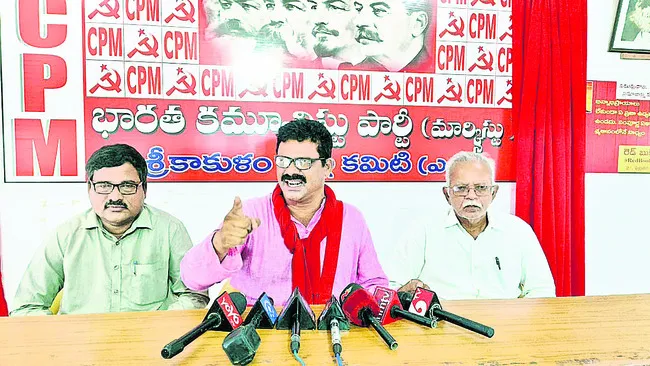 ఏడాదిలో ప్రజలకు చేసిందేమీ లేదు