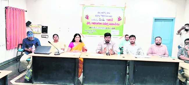 సీజనల్ వ్యాధులపై అప్రమత్తంగా ఉండాలి