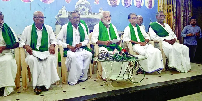 25 నుంచి కాలువలకు నీరు వదలండి