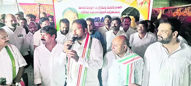 పనిచేసే వారికి పార్టీ పదవులు
