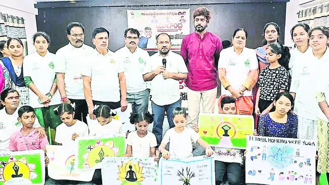 యోగాంధ్ర పోటీల్లో ఉత్తమ ప్రతిభ చూపాలి