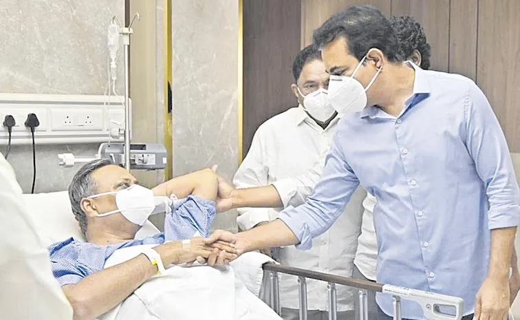 KTR Visits Yashoda Hospital to Meet Palla Rajeshwar Reddy