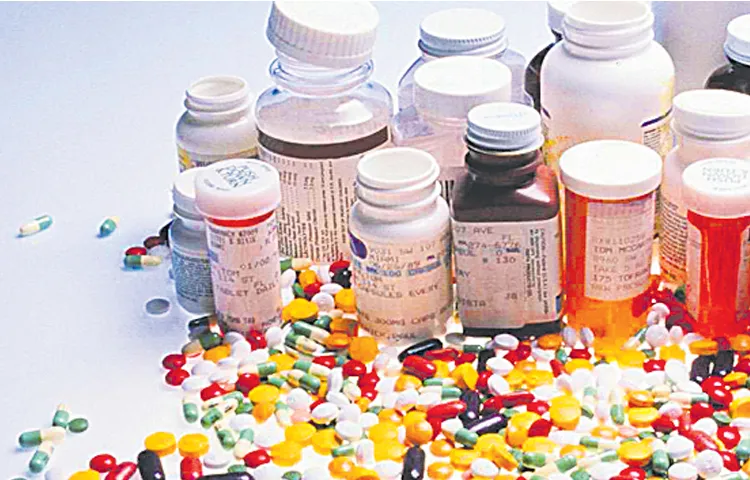 There is a shortage of free medicines in PHCs