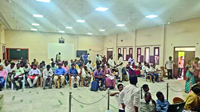 బదిలీ టీచర్లకు ‘స్పౌజ్’ తంటా