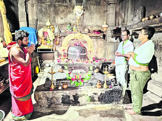 వందలా