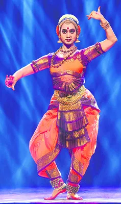 అలరించిన వైద్యురాలి కూచిపూడి నృత్యం