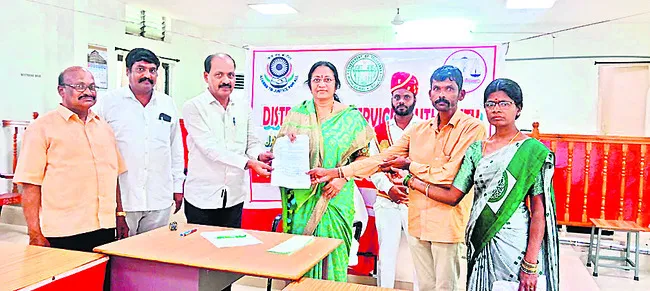 రాజీపడితేనే సమస్యల పరిష్కారం