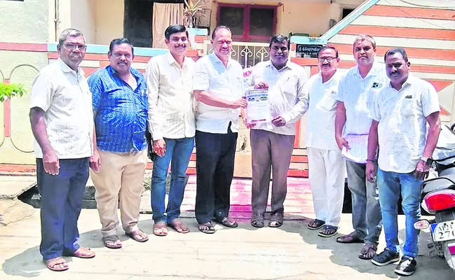 ప్రమాణస్వీకార మహోత్సవం విజయవంతం చేయాలి