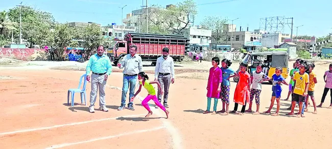క్రీడా పాఠశాల పిలుస్తోంది