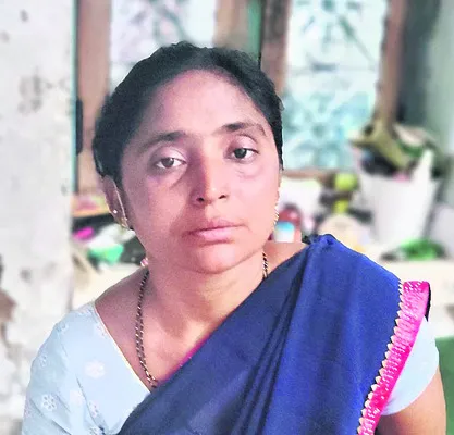 భూమిలేకపోయినా ఉందని చూపి..