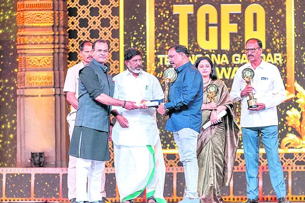 జిల్లావాసికి జ్యూరీ అవార్డు