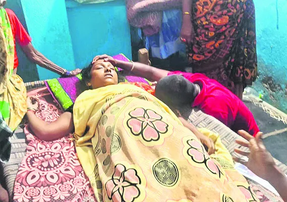 వివాహిత అనుమానాస్పద మృతి