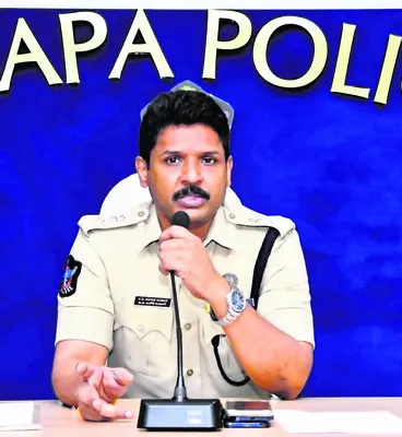 డయల్ 112 సేవలను సద్వినియోగం చేసుకోండి
