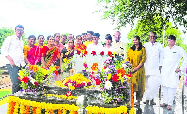 మోహన్‌రెడ్డి సేవలు చిరస్మరణీయం 