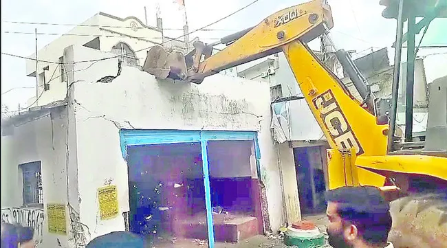 రోడ్ల విస్తరణ పనులు షురూ