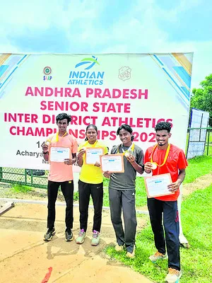 అథ్లెటిక్స్‌ పోటీల్లో సత్తా చాటిన జిల్లా క్రీడాకారులు