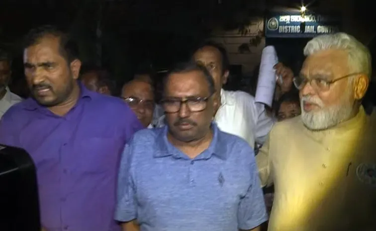 Senior Journalist Kommineni Srinivasa Rao Released From Jail