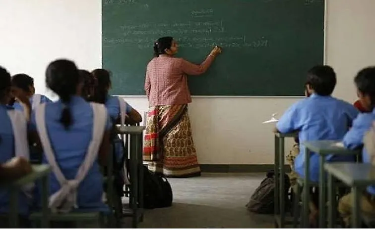 Kerala Govt Issued Notice To Teacher3