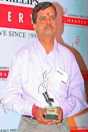 Dr Yogesh Raj Srivastava, 136 times blood donor7