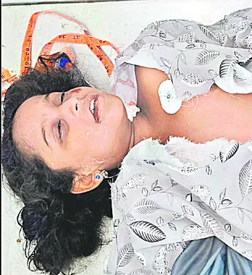 ఆర్టీసీ బస్సు ఢీకొని బాలిక మృతి