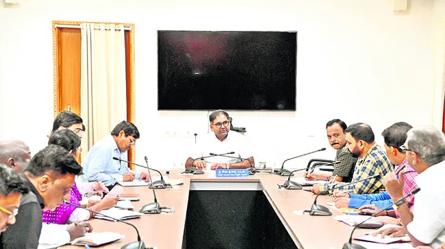 వేగంగా అభివృద్ధి పనులు