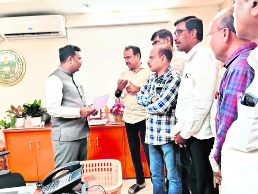 మిగిలిన పోస్టులకు పదోన్నతులు ఇవ్వాలి
