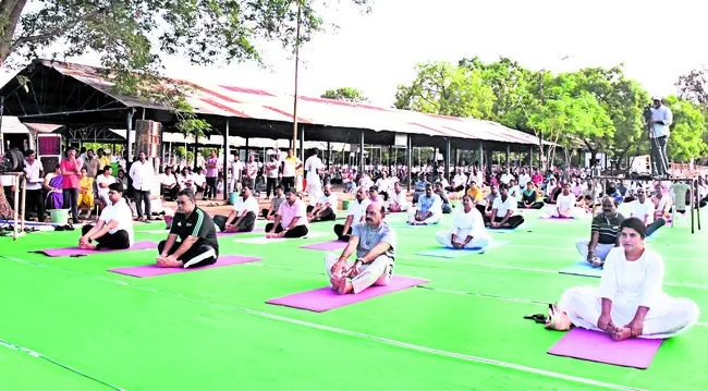 జీవనంలో యోగా భాగం కావాలి