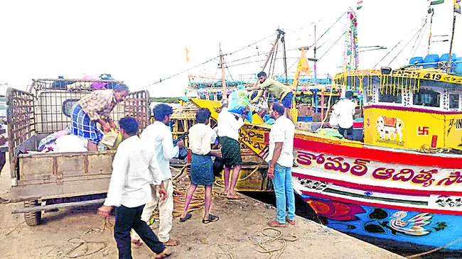 అలలపై