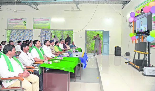 ప్రభుత్వ పథకాలు వినియోగించుకోవాలి