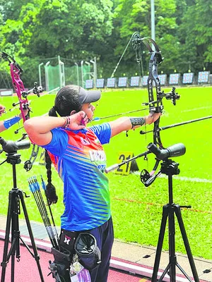 ఆర్చరీలో షణ్ముఖి సత్తా