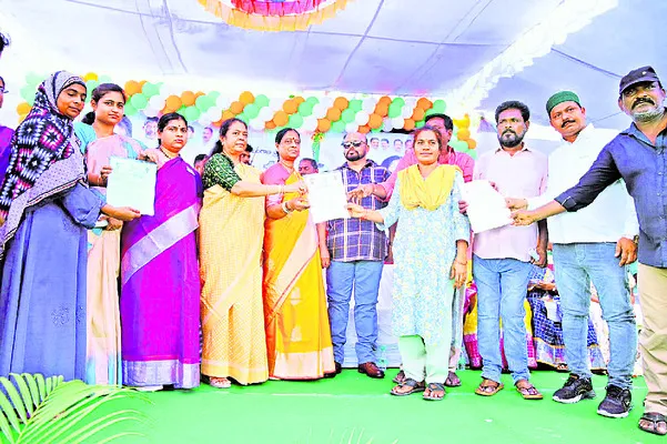పేదల ఆత్మగౌరవ ప్రతీక సొంతిల్లు