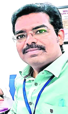 కాళోజీ యూనివర్సిటీ డిప్యూటీ రిజిస్ట్రార్గా కేశవ్