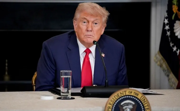 Everyone Should Immediately Evacuate Tehran, says Donald Trump