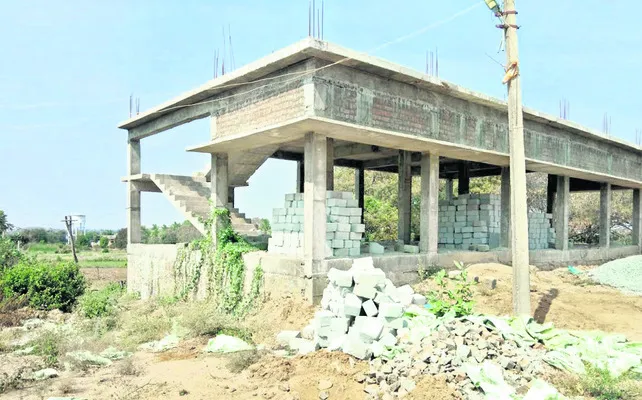 వంద పాఠశాలల్లో మాత్రమే..