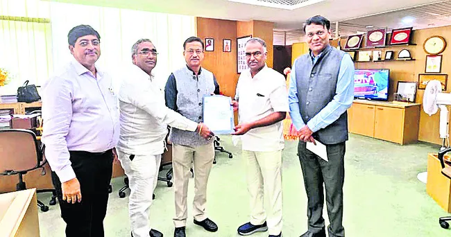 పత్తి రైతు అభివృద్ధికి తోడ్పాటు అందించాలి