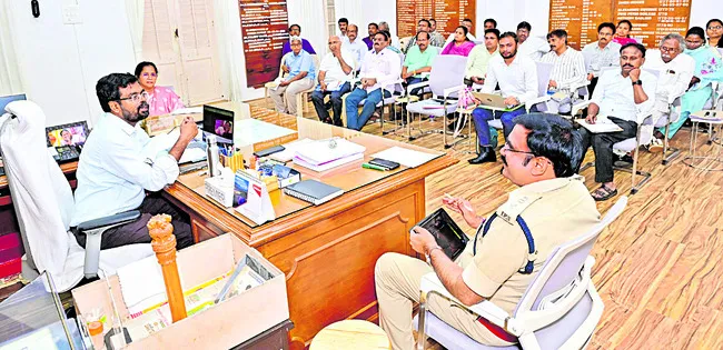 జీఎస్టీ కచ్చితంగా వసూలు చేయాలి