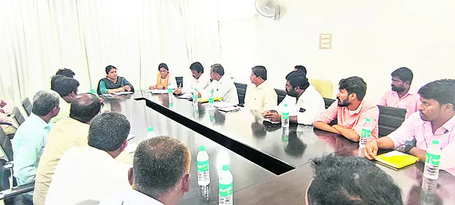 జీసీసీ సేవలను విస్తృతం చేయాలి
