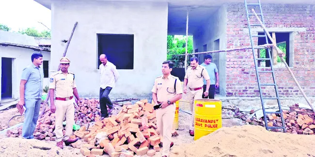 గదుల నిర్మాణం త్వరగా పూర్తి చేయాలి
