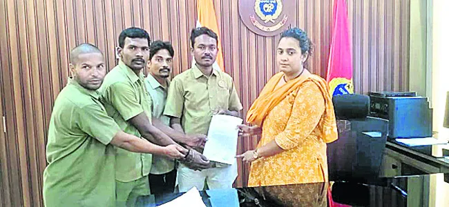 డ్రైవర్ల సమస్యలపై ఎస్పీకి వినతి
