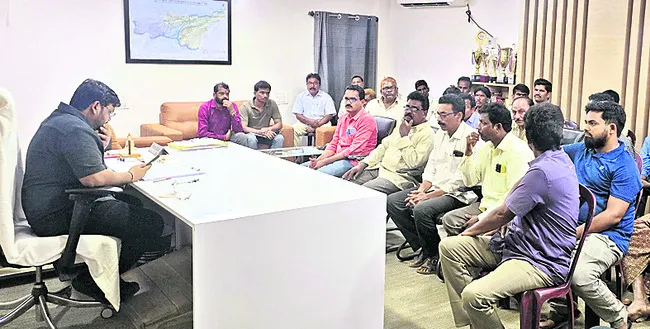నిర్వాసితుల అభీష్టం మేరకే పునరావాసం 