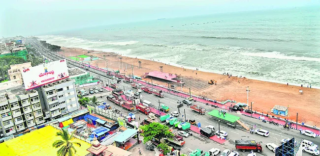 బీచ్‌రోడ్డు దిగ్బంధం
