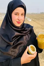 Meet Sania Zehra the honey Queen of Kashmir1