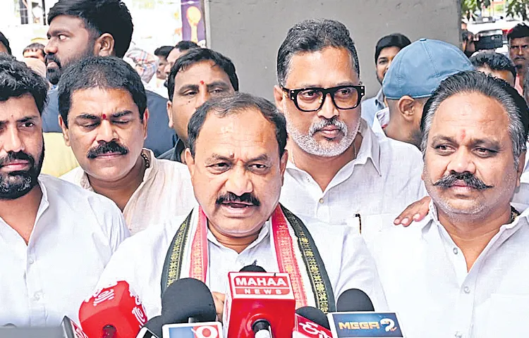 మావోయిస్టుల ముసుగేసి.. ఫోన్లు ట్యాప్‌ చేసి!
