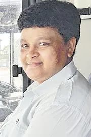 TGSRTC First Women Bus Driver Saritha Naik11
