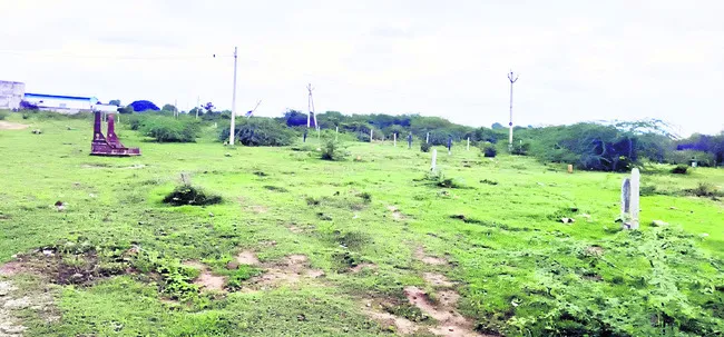 నియోజకవర్గ కేంద్రాల్లో ఇదీ పరిస్థితి..