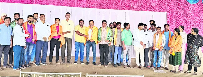 ఉద్యోగుల సమస్యల  పరిష్కారానికి పోరాటం