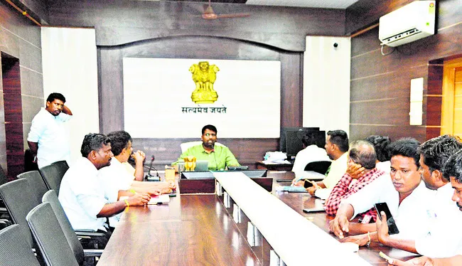 ‘బియ్యం మాయం’పై సబ్ కలెక్టర్ సీరియస్