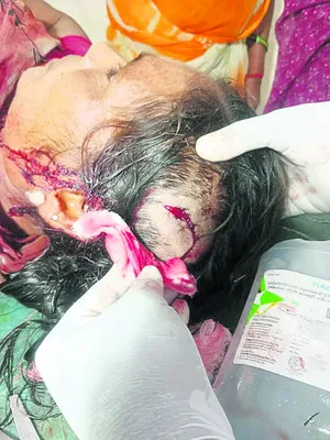 భూ వివాదంలో ఇరువర్గాల దాడి